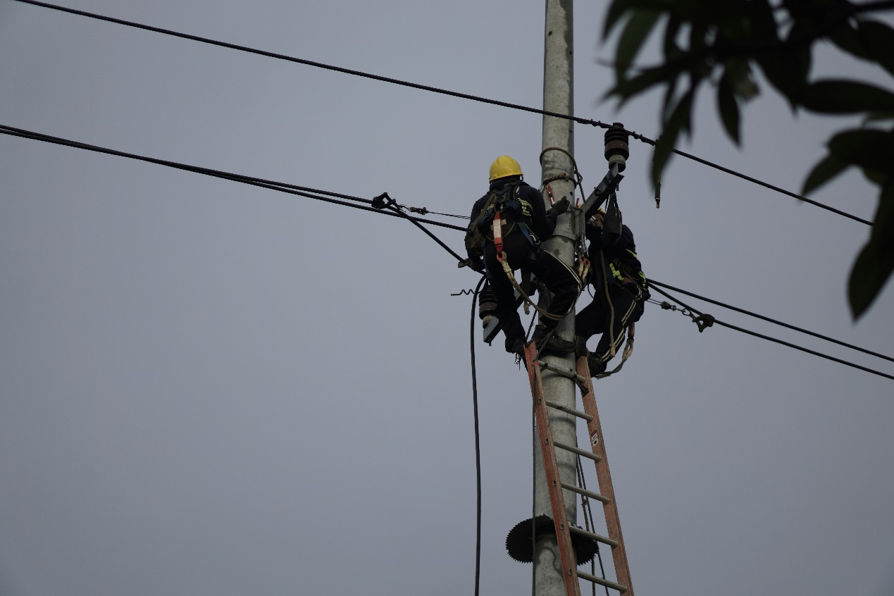 Pag-install ng FTTH Network: Ang koneksyon ng High-Speed ​​Fiber Optic